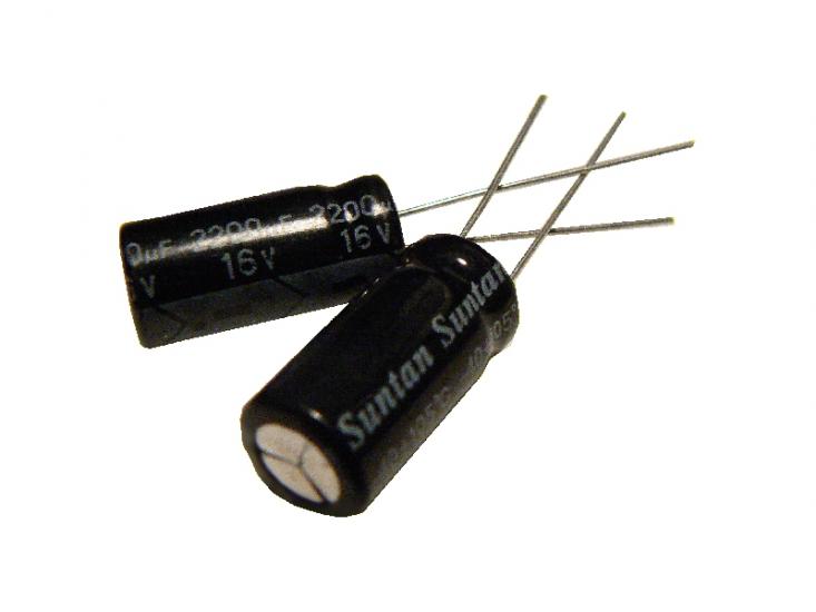 kondenzátor 2200uF/16V 105°C