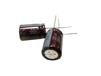 kondenzátor 22uF/350V 105°C