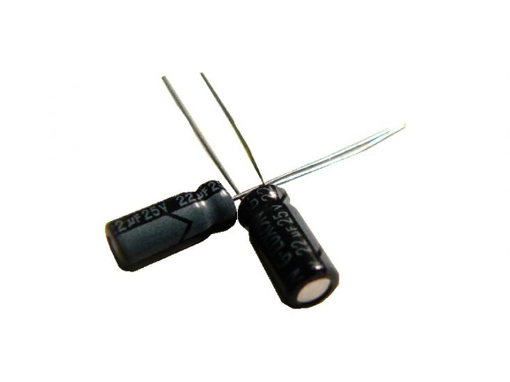 kondenzátor 22uF/25V 85°C