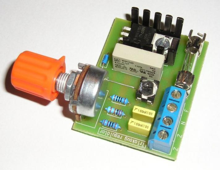 Triakový regulátor 230V/12A - stavebnice